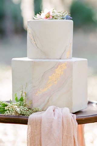 unusual wedding cakes, wedding cake trends, wedding cakes 2018