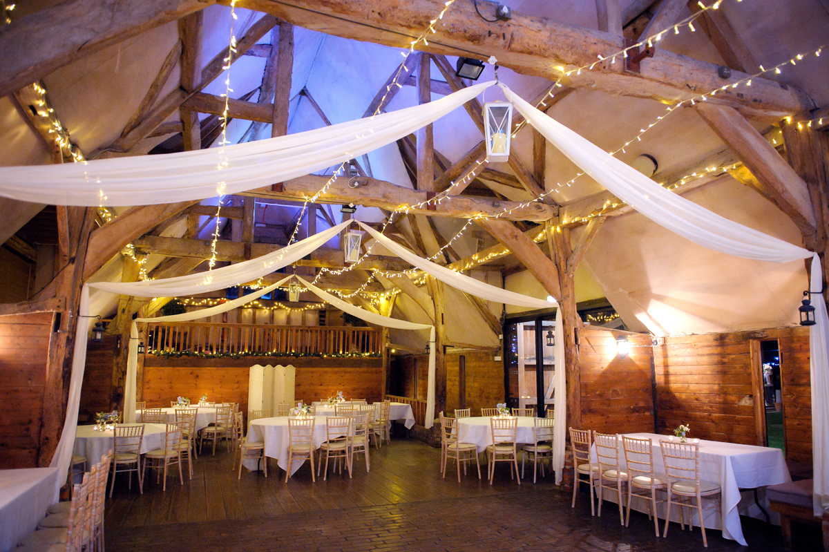 laines barn wedding