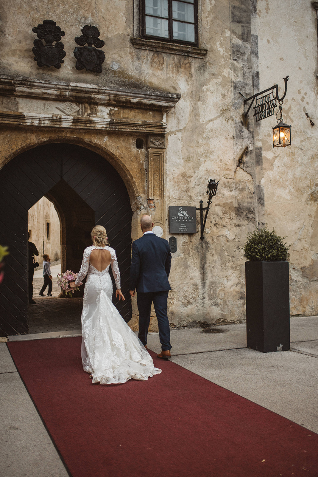 country wedding, castle wedding venue, slovakian wedding, european wedding