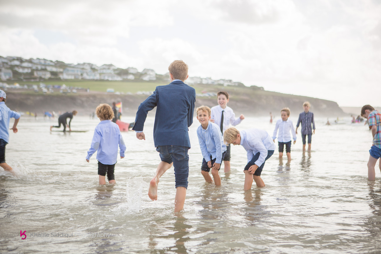 cornwall beach wedding, real wedding cornwall, roscarrock wedding, teepee wedding