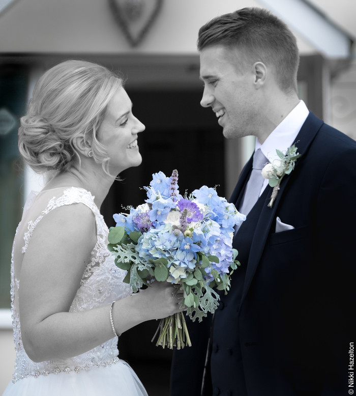 chloe and ross, real wedding, country wedding, the compasses at pattiwick, wedding venues uk, wedding inspiration