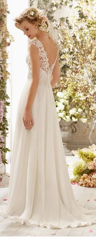 The 10 Most Pinned Wedding Dresses of 2016 - WeddingPlanner.co.uk