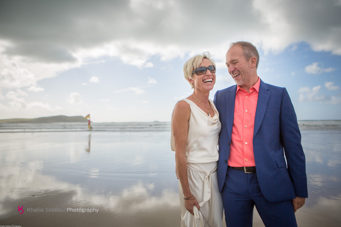 cornwall beach wedding, real wedding cornwall, roscarrock wedding, teepee wedding